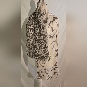 2 Chic★Abstract Bird Patterned Scarf